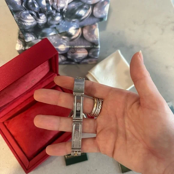 26mm Rolex Date-Just, Roman Dial, 2 tone Jubilee Bracelet - Picture 6 of 6